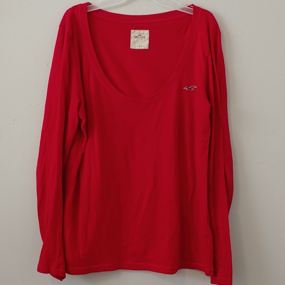 HOLLISTER LONG SLEEVE RED TEE SIZE L